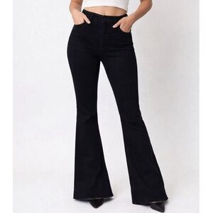 Hollister Curvy High Rise Flare Advanced Stretch- Short Length